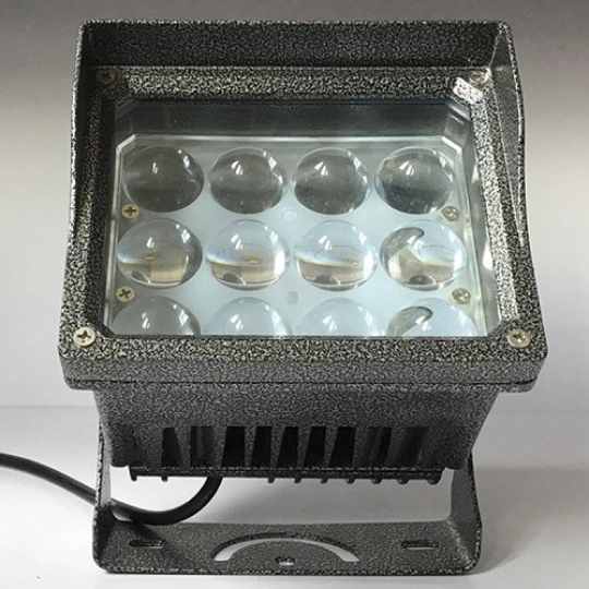 ĐÈN CHIẾU ĐIỂM VUÔNG